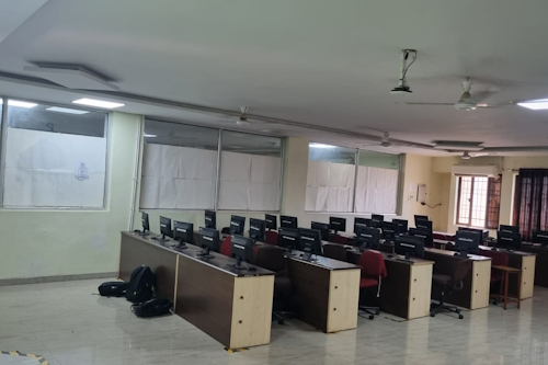 Computer Lab 4 , SSIPMT, Raipur